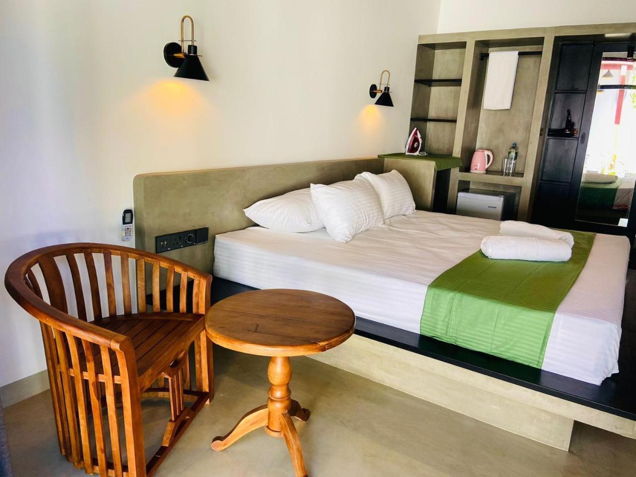 Thara Inn Villa Dikwella Extérieur photo