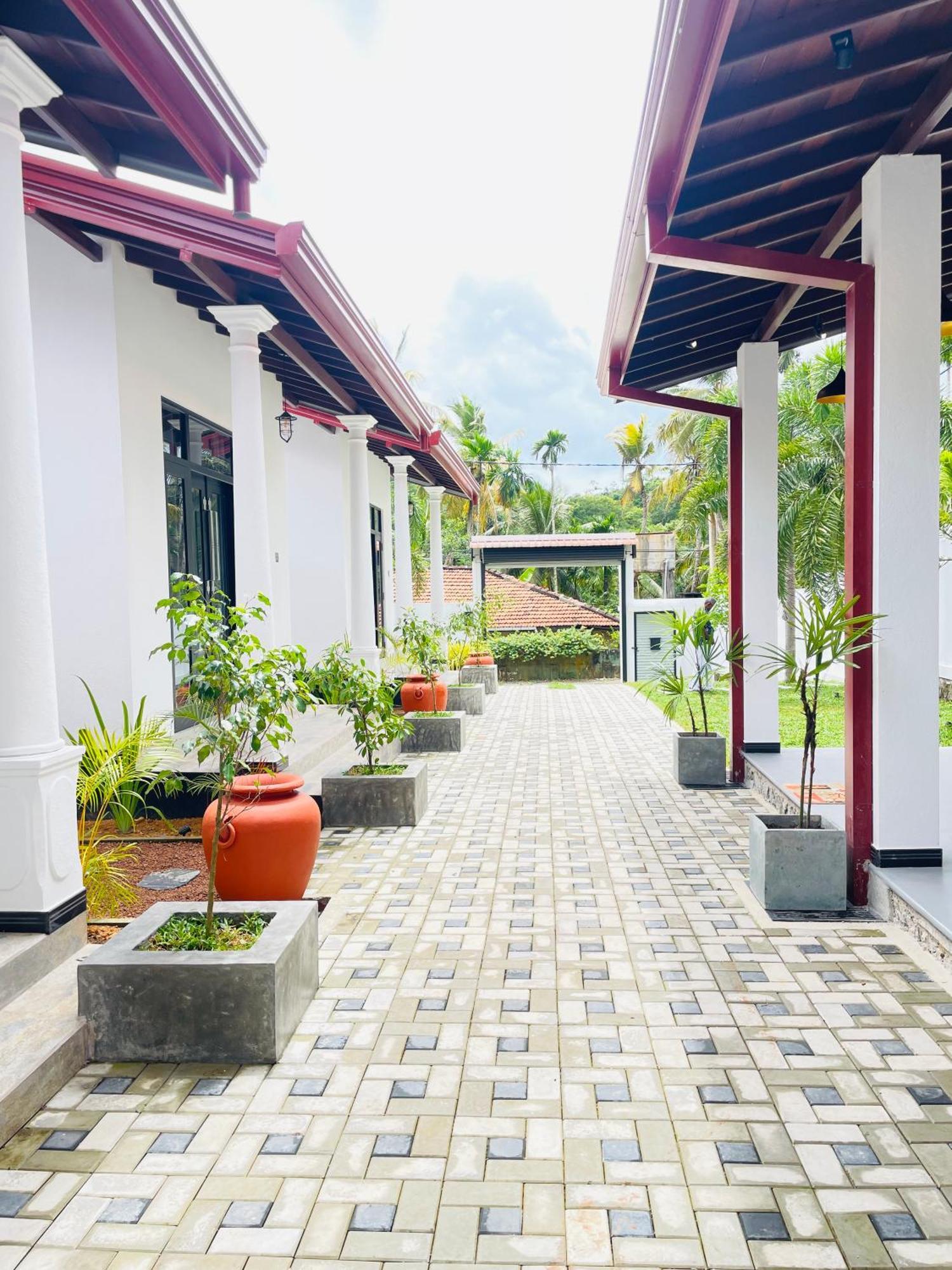 Thara Inn Villa Dikwella Extérieur photo
