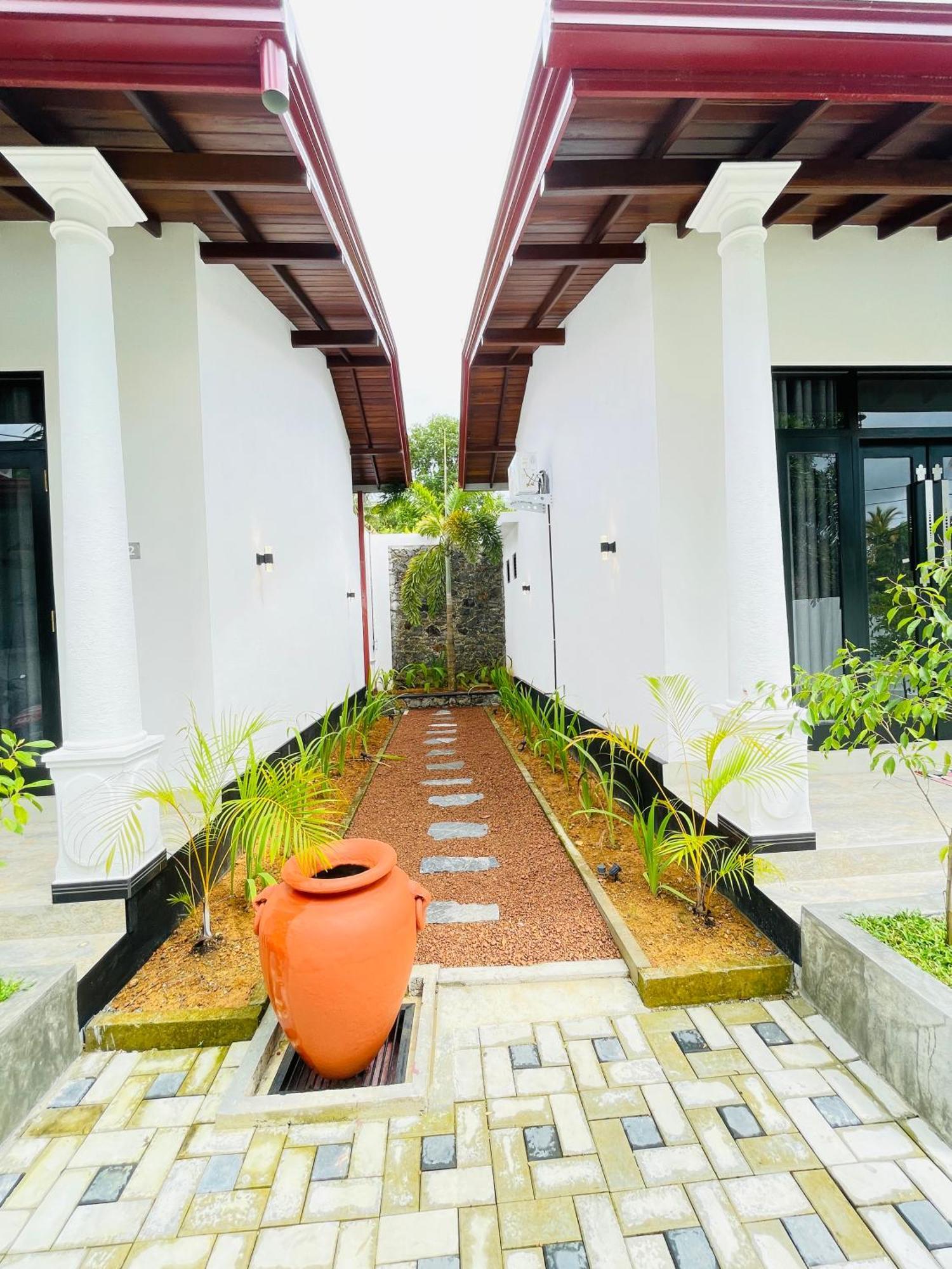 Thara Inn Villa Dikwella Extérieur photo